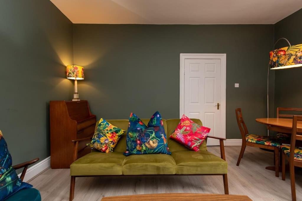 Peaceful Home From Home - Spacious 3 Bedroom House Accommodating 7 - Ideal For Families And Workers Gateshead Zewnętrze zdjęcie