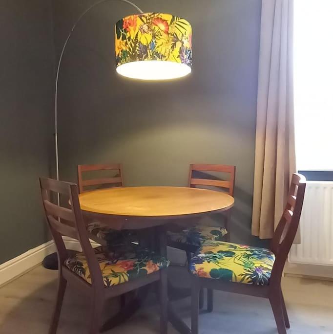 Peaceful Home From Home - Spacious 3 Bedroom House Accommodating 7 - Ideal For Families And Workers Gateshead Zewnętrze zdjęcie