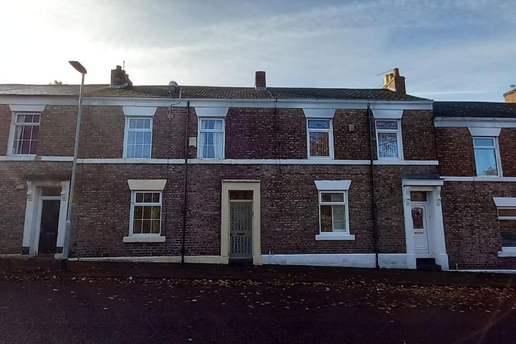 Peaceful Home From Home - Spacious 3 Bedroom House Accommodating 7 - Ideal For Families And Workers Gateshead Zewnętrze zdjęcie